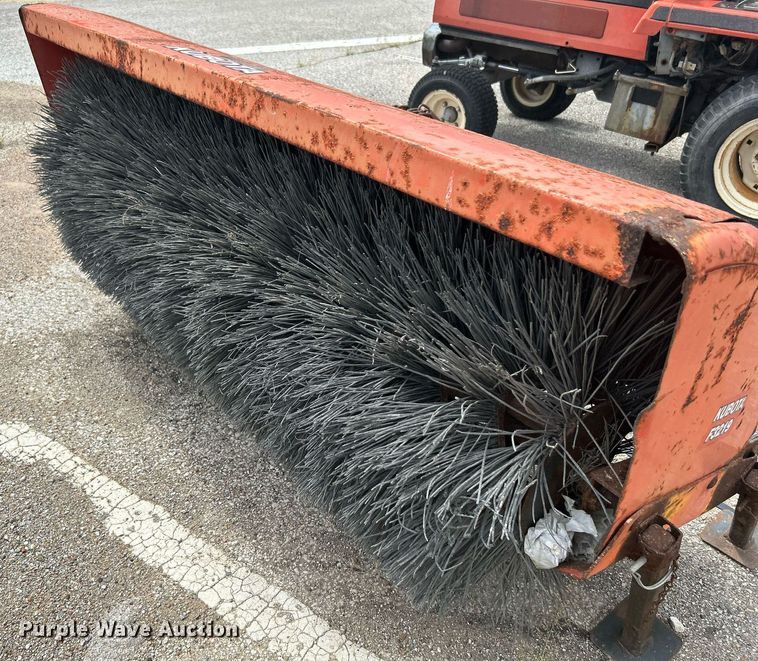 image for item LE9560 Kubota F2100E  lawn mower