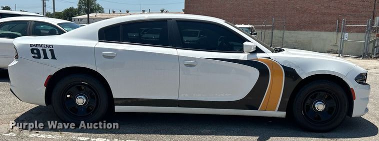 image for item LE9561 2016 Dodge Charger Police