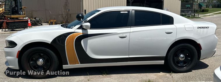 image for item LE9561 2016 Dodge Charger Police