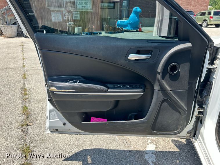 image for item LE9561 2016 Dodge Charger Police