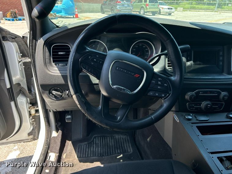 image for item LE9561 2016 Dodge Charger Police