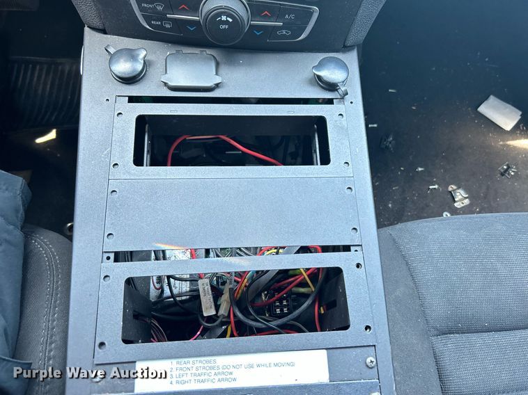 image for item LE9561 2016 Dodge Charger Police