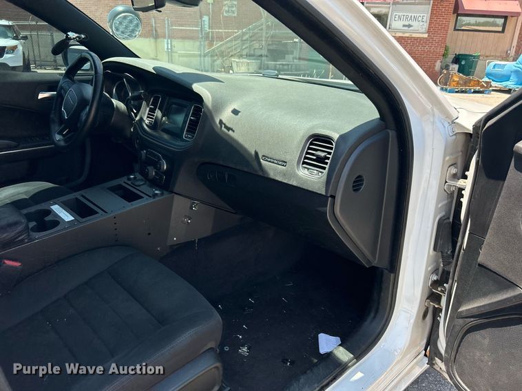 image for item LE9561 2016 Dodge Charger Police