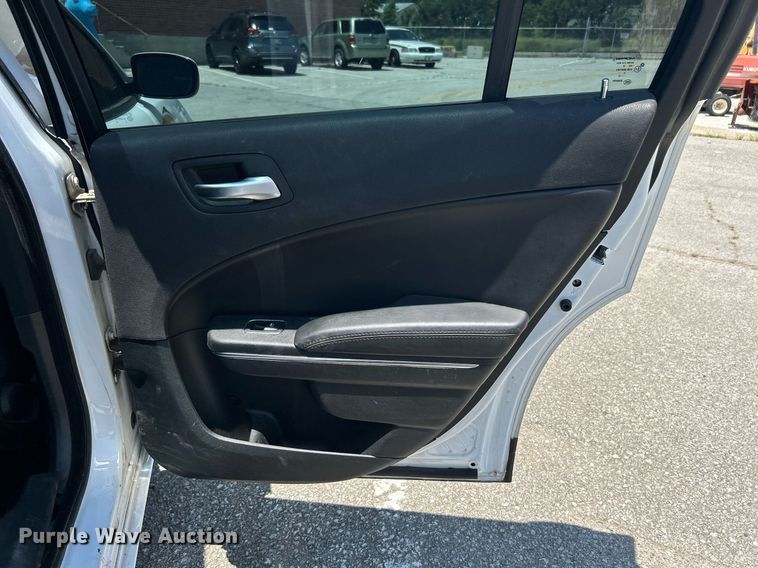 image for item LE9561 2016 Dodge Charger Police