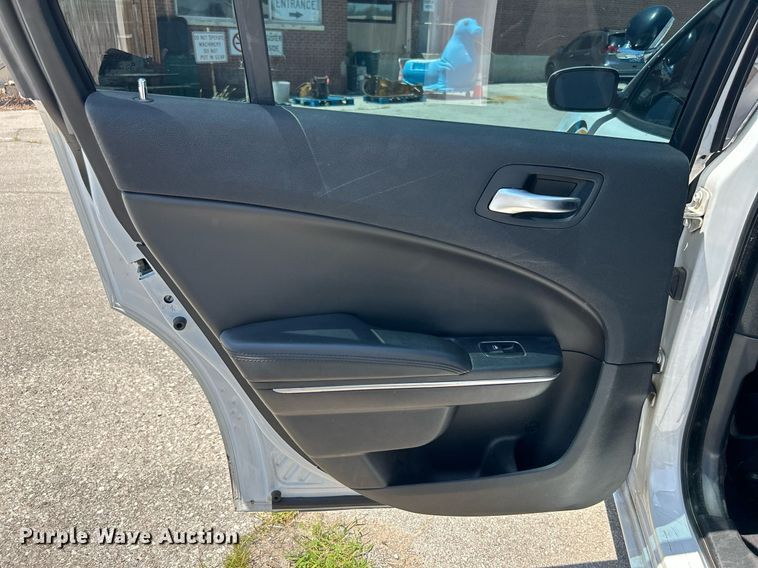 image for item LE9561 2016 Dodge Charger Police