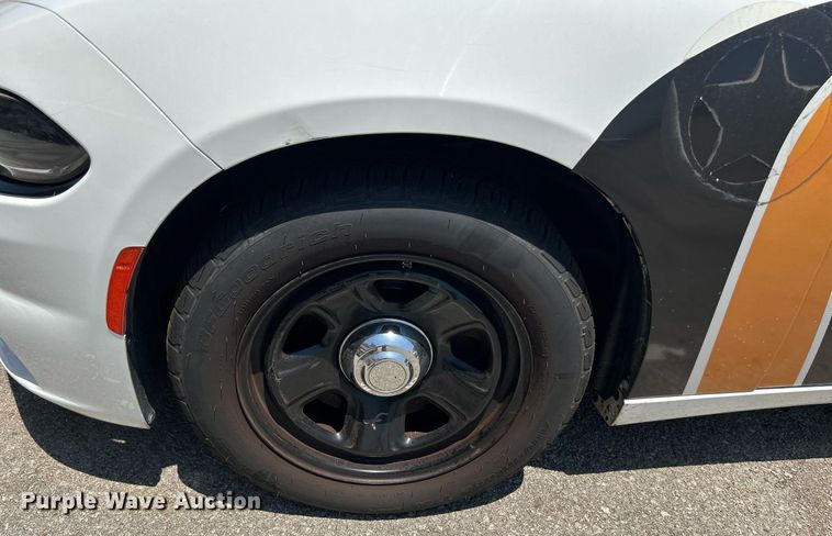 image for item LE9561 2016 Dodge Charger Police