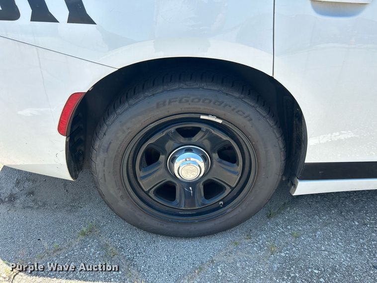 image for item LE9561 2016 Dodge Charger Police