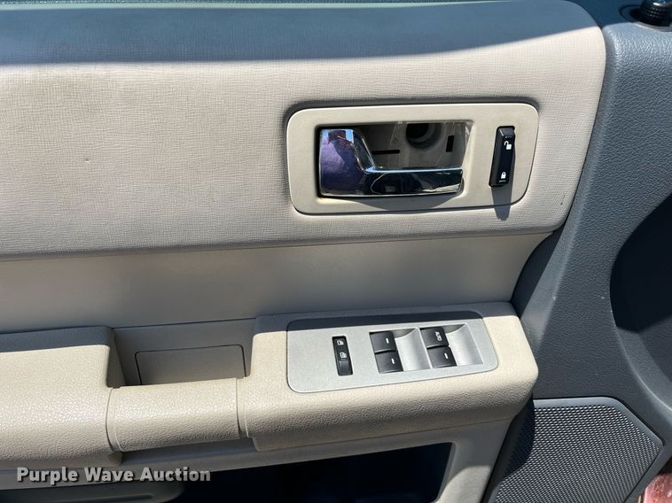 image for item LE9563 2009 Ford Flex  SUV