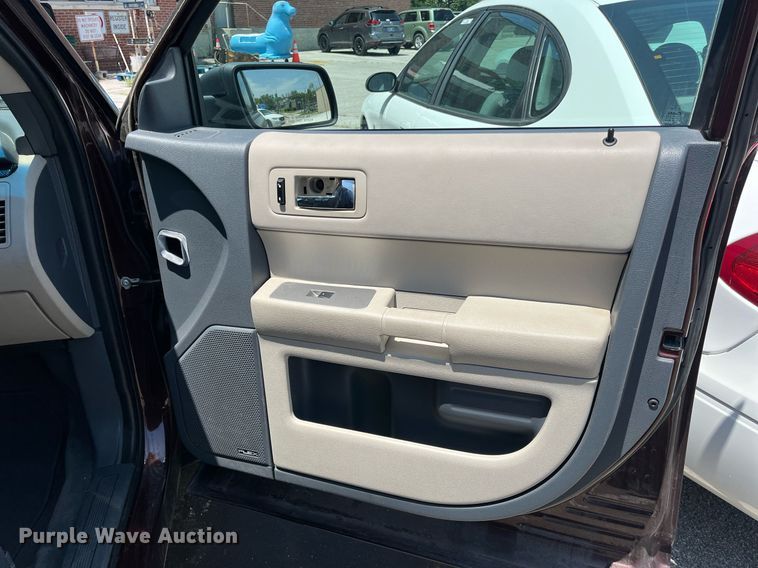 image for item LE9563 2009 Ford Flex  SUV