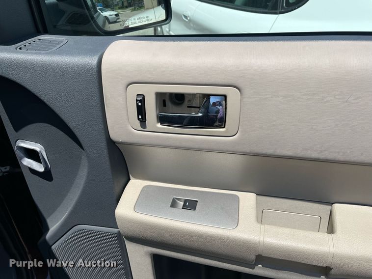 image for item LE9563 2009 Ford Flex  SUV