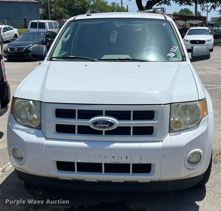 image for item LE9564 2010 Ford Escape Hybrid  SUV