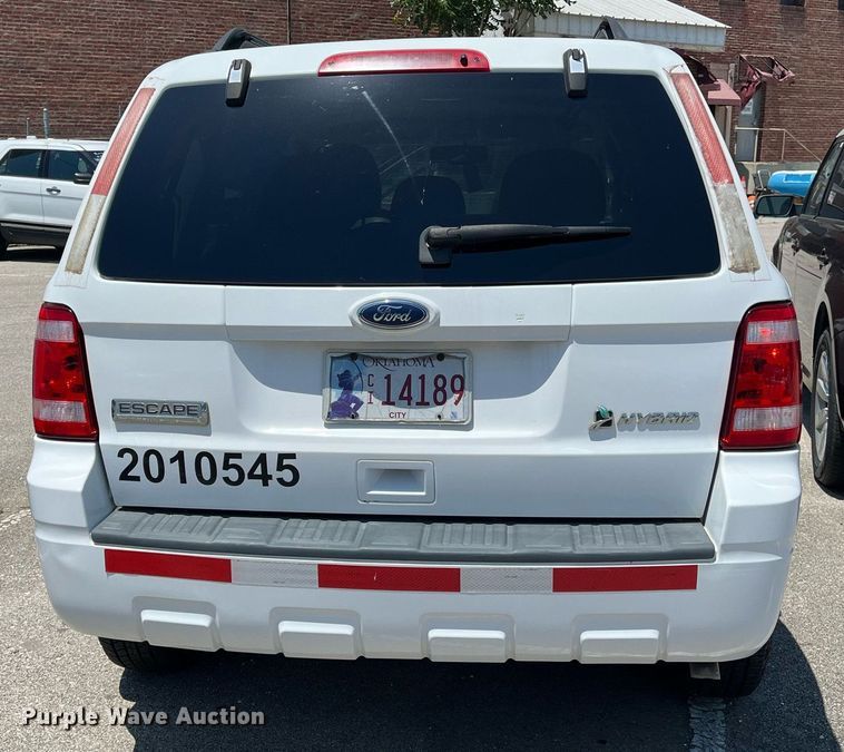 image for item LE9564 2010 Ford Escape Hybrid  SUV