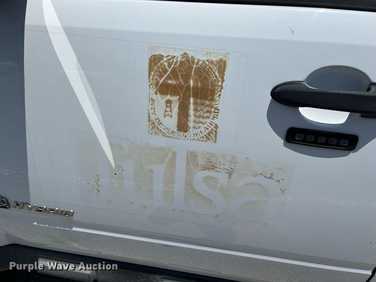 image for item LE9564 2010 Ford Escape Hybrid  SUV