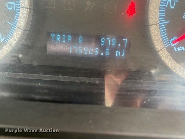 image for item LE9564 2010 Ford Escape Hybrid  SUV