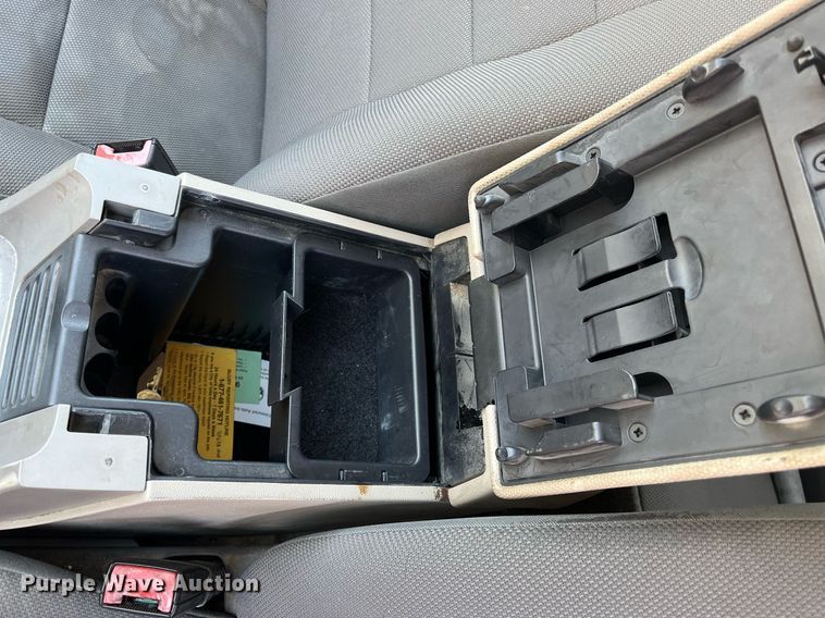 image for item LE9564 2010 Ford Escape Hybrid  SUV