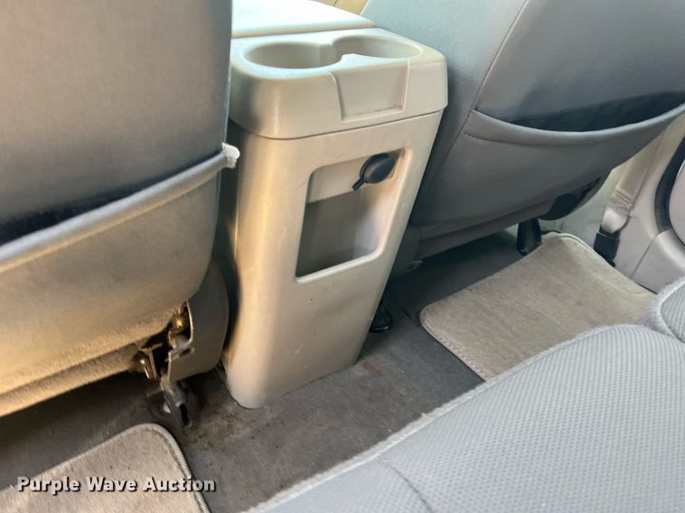 image for item LE9564 2010 Ford Escape Hybrid  SUV