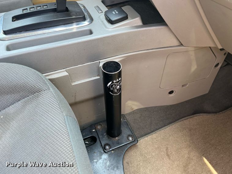 image for item LE9564 2010 Ford Escape Hybrid  SUV