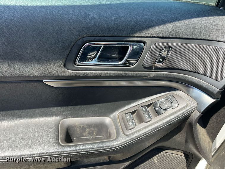 image for item LE9565 2013 Ford Explorer Police Interceptor  SUV