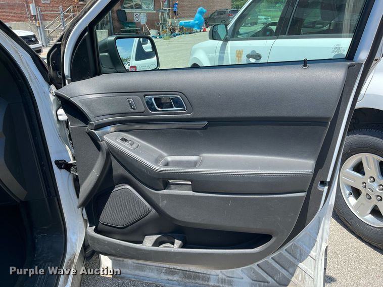 image for item LE9565 2013 Ford Explorer Police Interceptor  SUV