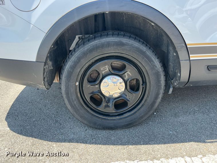 image for item LE9565 2013 Ford Explorer Police Interceptor  SUV