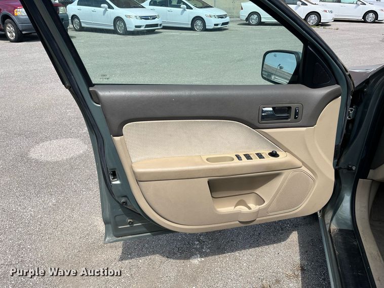 image for item LE9568 2008 Ford Fusion