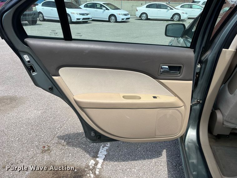 image for item LE9568 2008 Ford Fusion