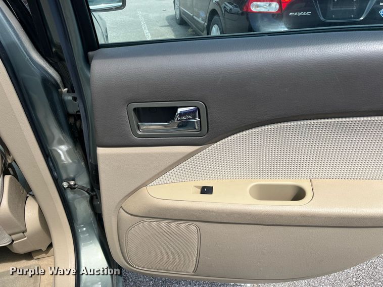 image for item LE9568 2008 Ford Fusion