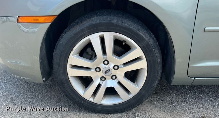 image for item LE9568 2008 Ford Fusion