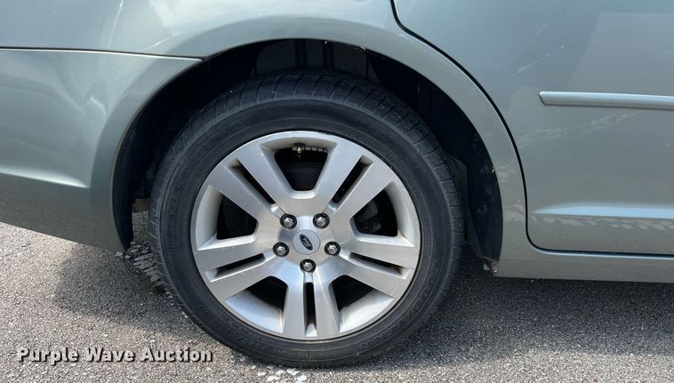 image for item LE9568 2008 Ford Fusion
