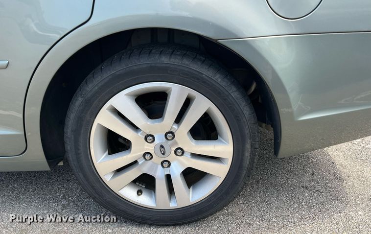 image for item LE9568 2008 Ford Fusion
