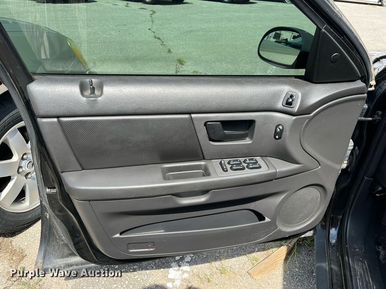image for item LE9569 2006 Ford Taurus
