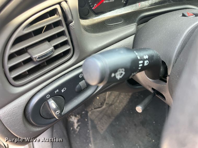 image for item LE9569 2006 Ford Taurus