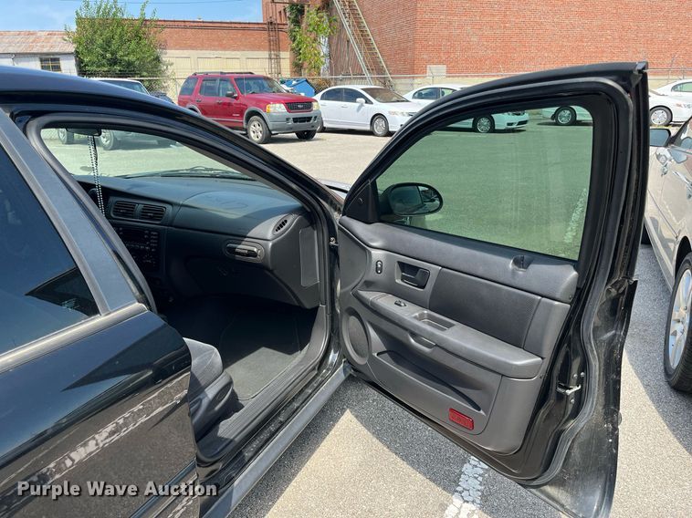 image for item LE9569 2006 Ford Taurus