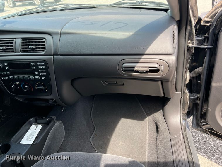 image for item LE9569 2006 Ford Taurus