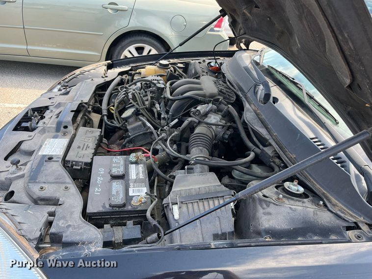 image for item LE9569 2006 Ford Taurus