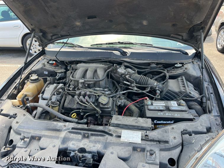 image for item LE9569 2006 Ford Taurus