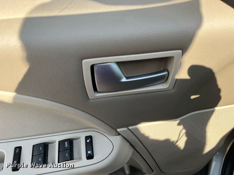 image for item LE9570 2005 Mercury Montego