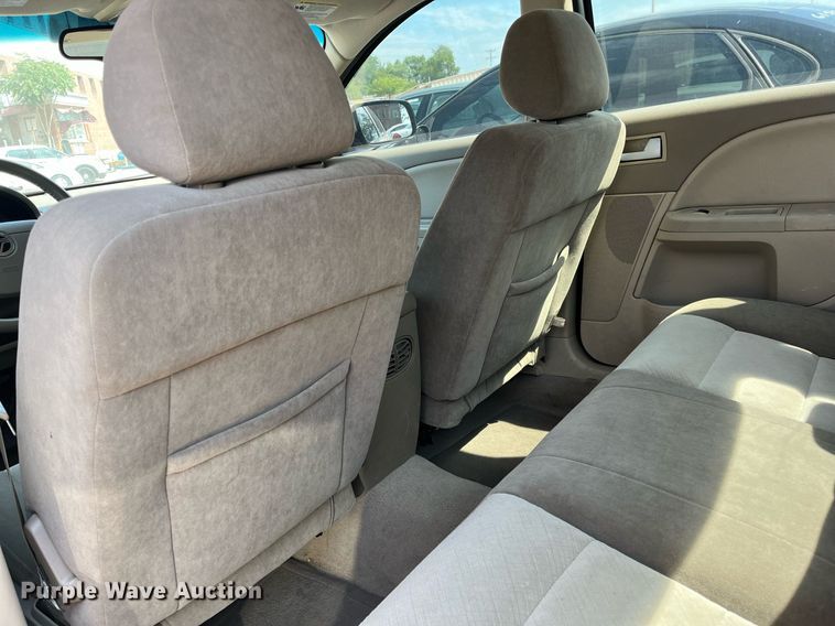 image for item LE9570 2005 Mercury Montego