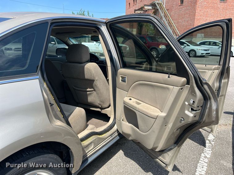 image for item LE9570 2005 Mercury Montego