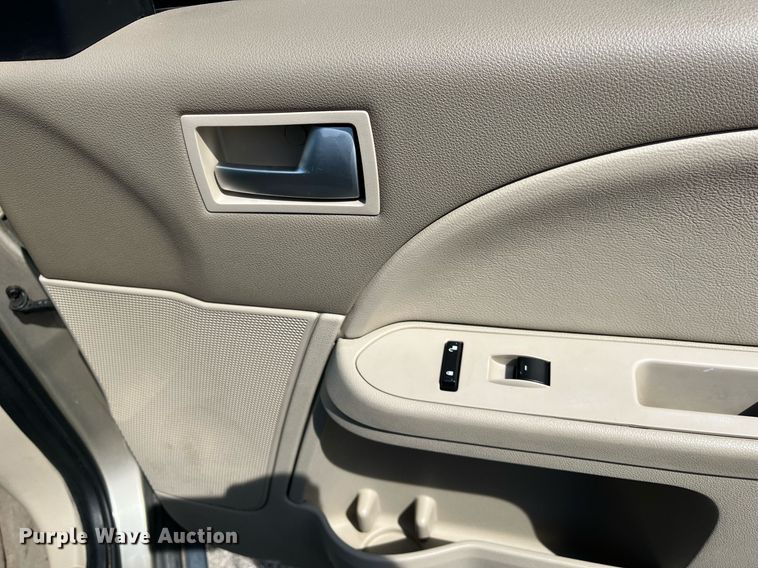 image for item LE9570 2005 Mercury Montego