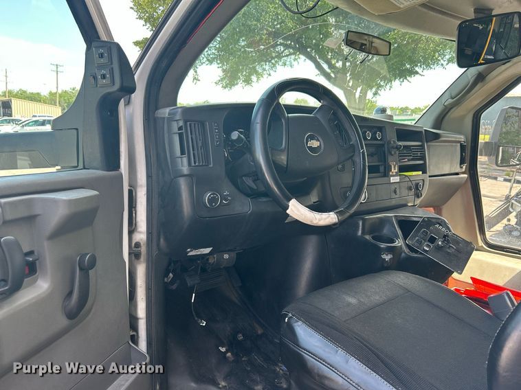 image for item LE9573 2014 Chevrolet Express