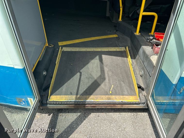 image for item LE9573 2014 Chevrolet Express