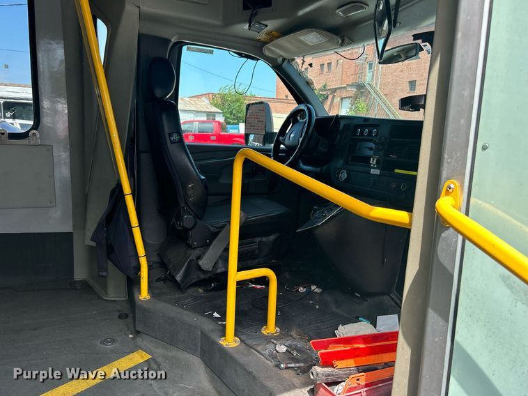 image for item LE9573 2014 Chevrolet Express