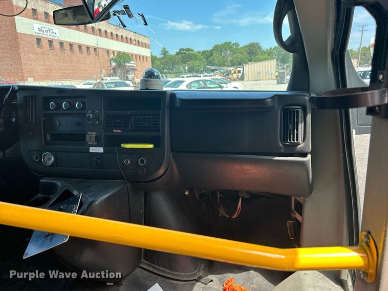 image for item LE9573 2014 Chevrolet Express