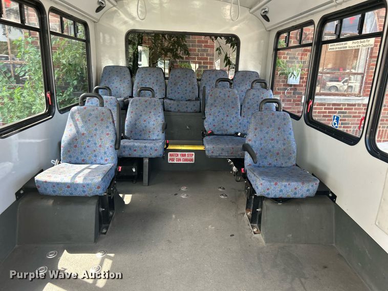 image for item LE9573 2014 Chevrolet Express