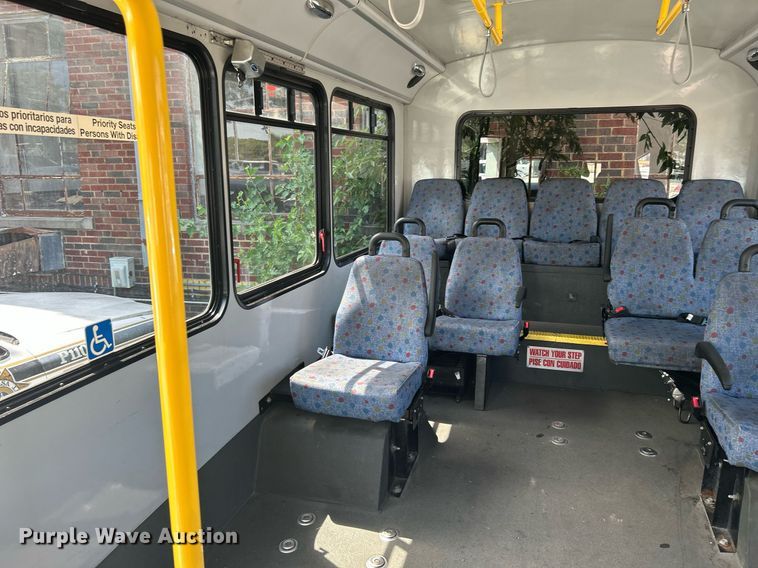 image for item LE9573 2014 Chevrolet Express