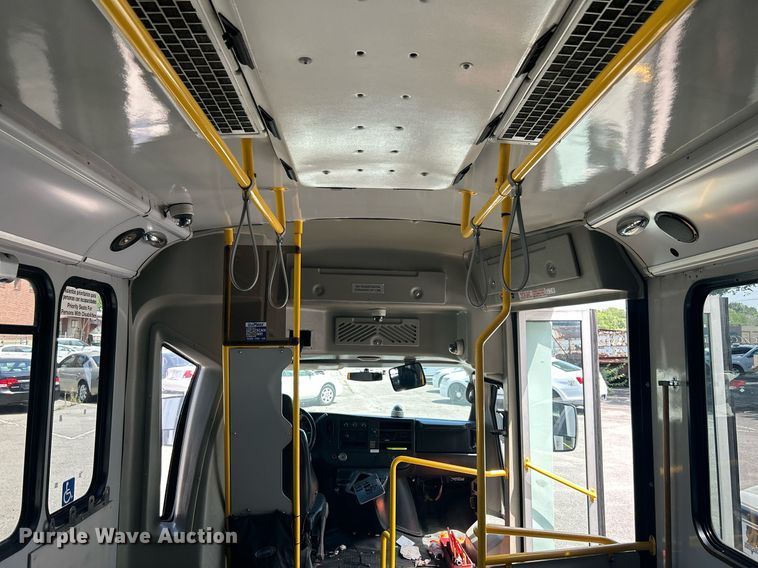 image for item LE9573 2014 Chevrolet Express