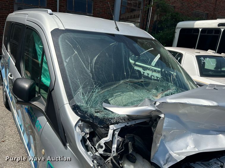 image for item LE9574 2017 Ford Transit Connect  van