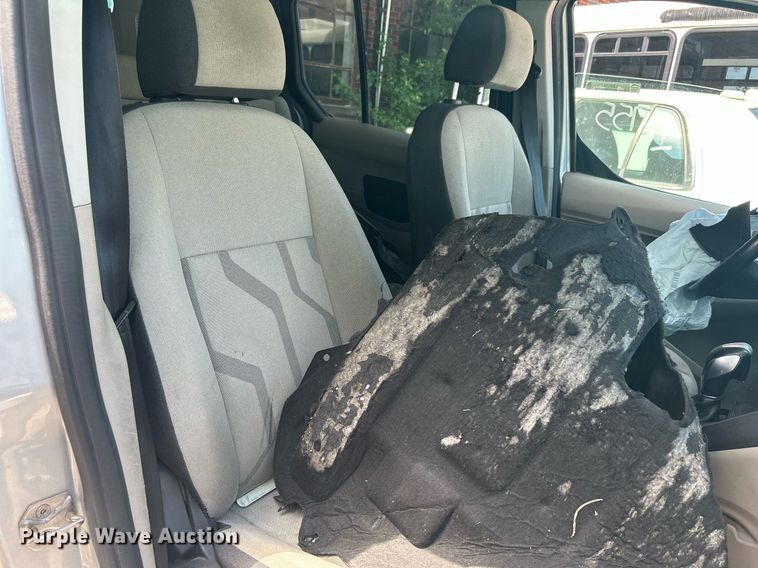 image for item LE9574 2017 Ford Transit Connect  van