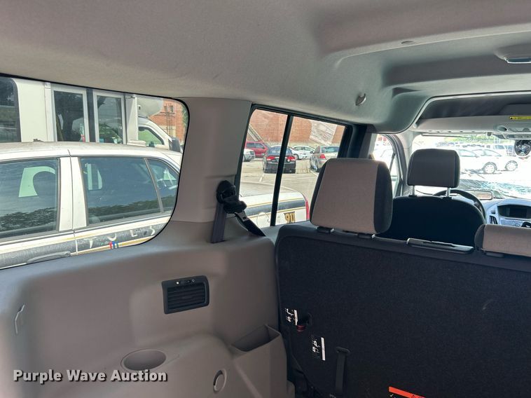 image for item LE9574 2017 Ford Transit Connect  van